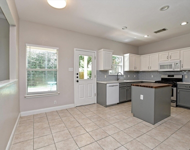 2007 Horizon Park Blvd - Photo Thumbnail 9