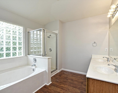 2007 Horizon Park Blvd - Photo Thumbnail 21