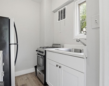 2720 Wisconsin Avenue Nw - Photo Thumbnail 4