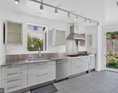 3113 45th Street Nw - Photo Thumbnail 13