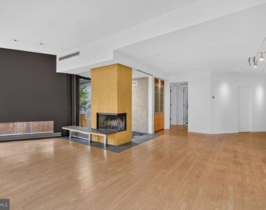 3113 45th Street Nw - Photo Thumbnail 9