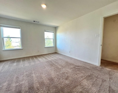 113 Sunnymeade Ln - Photo Thumbnail 14