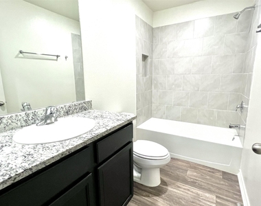 113 Sunnymeade Ln - Photo Thumbnail 15