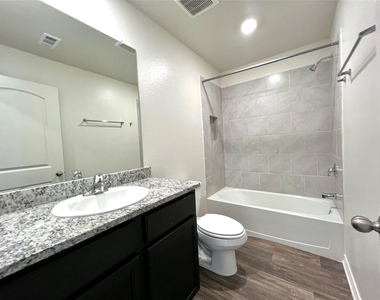 113 Sunnymeade Ln - Photo Thumbnail 17