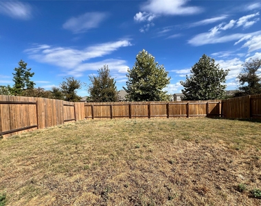 113 Sunnymeade Ln - Photo Thumbnail 5