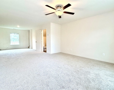 113 Sunnymeade Ln - Photo Thumbnail 4