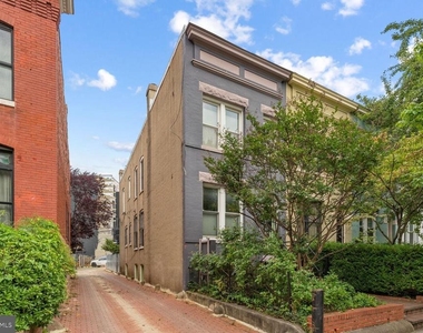 722 13th Street Se - Photo Thumbnail 15