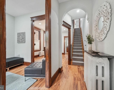 722 13th Street Se - Photo Thumbnail 12