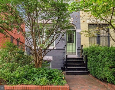 722 13th Street Se - Photo Thumbnail 1