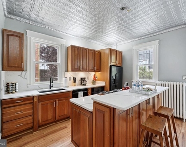 722 13th Street Se - Photo Thumbnail 9