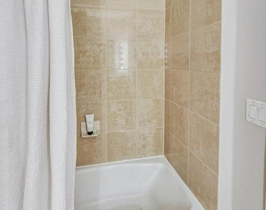811 4th Street Nw - Photo Thumbnail 21