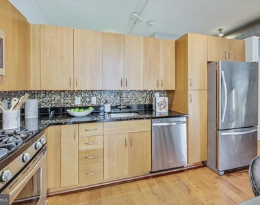 811 4th Street Nw - Photo Thumbnail 10
