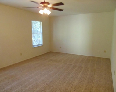 9213 Independence Loop - Photo Thumbnail 15