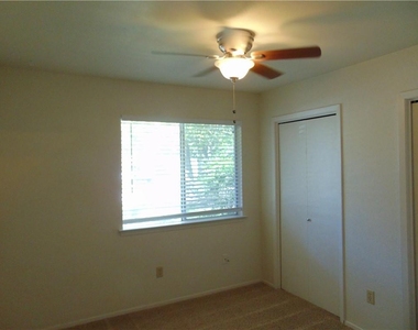 9213 Independence Loop - Photo Thumbnail 10
