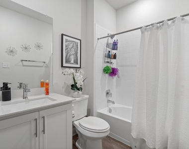 120 Scarborough Way - Photo Thumbnail 18