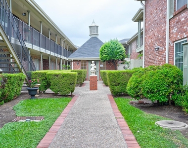 7920 Rockwood Ln - Photo Thumbnail 33