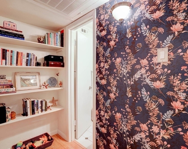 7920 Rockwood Ln - Photo Thumbnail 22
