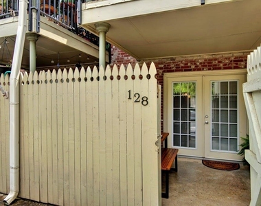 7920 Rockwood Ln - Photo Thumbnail 25