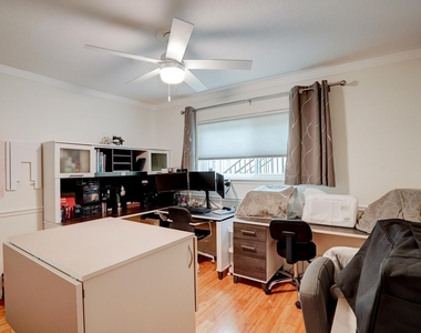 7920 Rockwood Ln - Photo Thumbnail 21