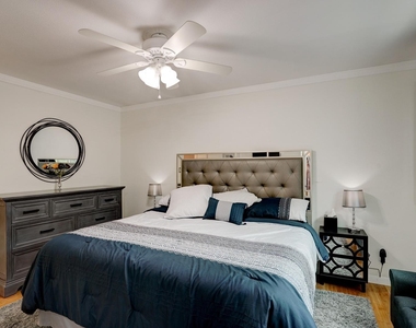 7920 Rockwood Ln - Photo Thumbnail 12