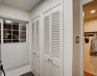 7920 Rockwood Ln - Photo Thumbnail 18