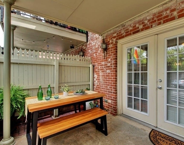 7920 Rockwood Ln - Photo Thumbnail 23
