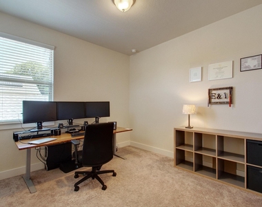 12205 Cottage Promenade Ct - Photo Thumbnail 16