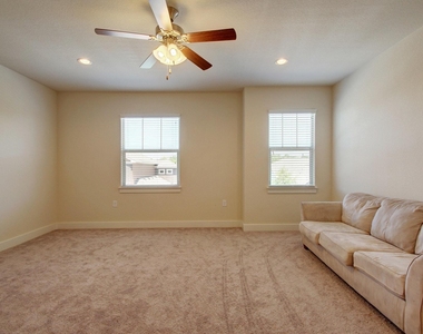 12205 Cottage Promenade Ct - Photo Thumbnail 8