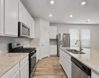 868 Lone Peak Way - Photo Thumbnail 7