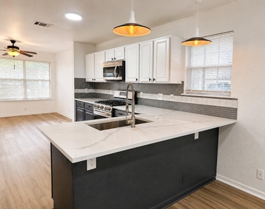 2012 Balsam Way - Photo Thumbnail 3