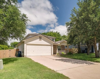 918 Estate Dr - Photo Thumbnail 1
