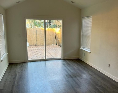 508 Nelray Blvd - Photo Thumbnail 7