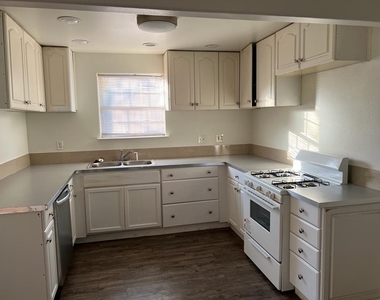 508 Nelray Blvd - Photo Thumbnail 1