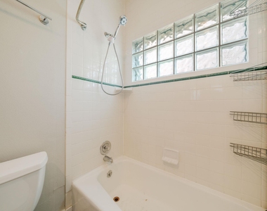 2300 Leon St - Photo Thumbnail 28