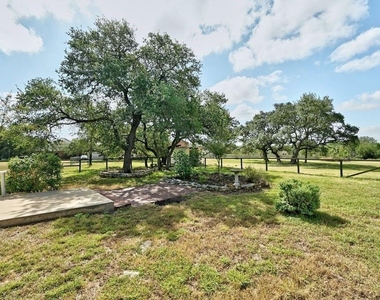 200 Oak Hollow Ln - Photo Thumbnail 27