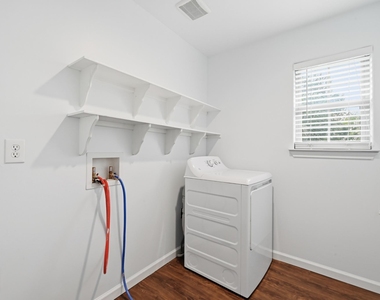 330 Howard Ln - Photo Thumbnail 27