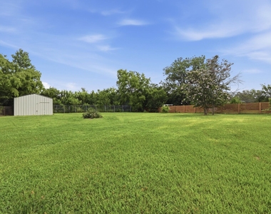 330 Howard Ln - Photo Thumbnail 30