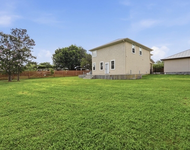 330 Howard Ln - Photo Thumbnail 31