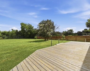 330 Howard Ln - Photo Thumbnail 29