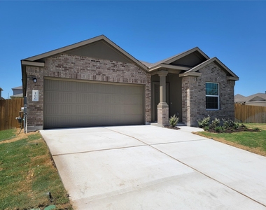 100 Montego St - Photo Thumbnail 2