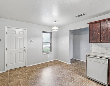 1309 Marlee Cir - Photo Thumbnail 14