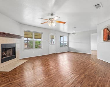 1309 Marlee Cir - Photo Thumbnail 5