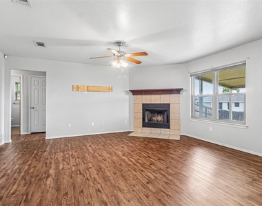 1309 Marlee Cir - Photo Thumbnail 7