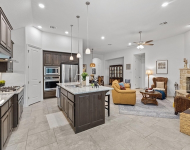3824 Ashbury Rd - Photo Thumbnail 6
