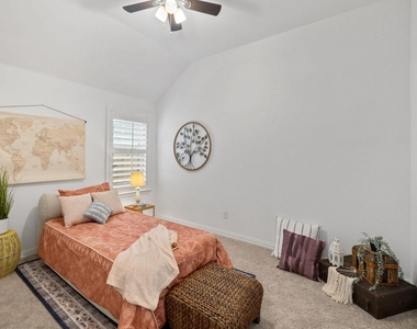 3824 Ashbury Rd - Photo Thumbnail 14