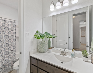 3824 Ashbury Rd - Photo Thumbnail 13