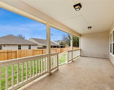 354 Camelia Pkwy - Photo Thumbnail 23