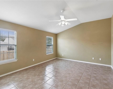 354 Camelia Pkwy - Photo Thumbnail 16