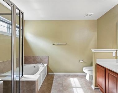 354 Camelia Pkwy - Photo Thumbnail 18