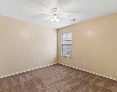 354 Camelia Pkwy - Photo Thumbnail 22